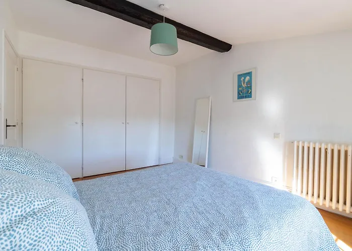 Bel Appartement Avec Cour Au Coeur De La Bastide
